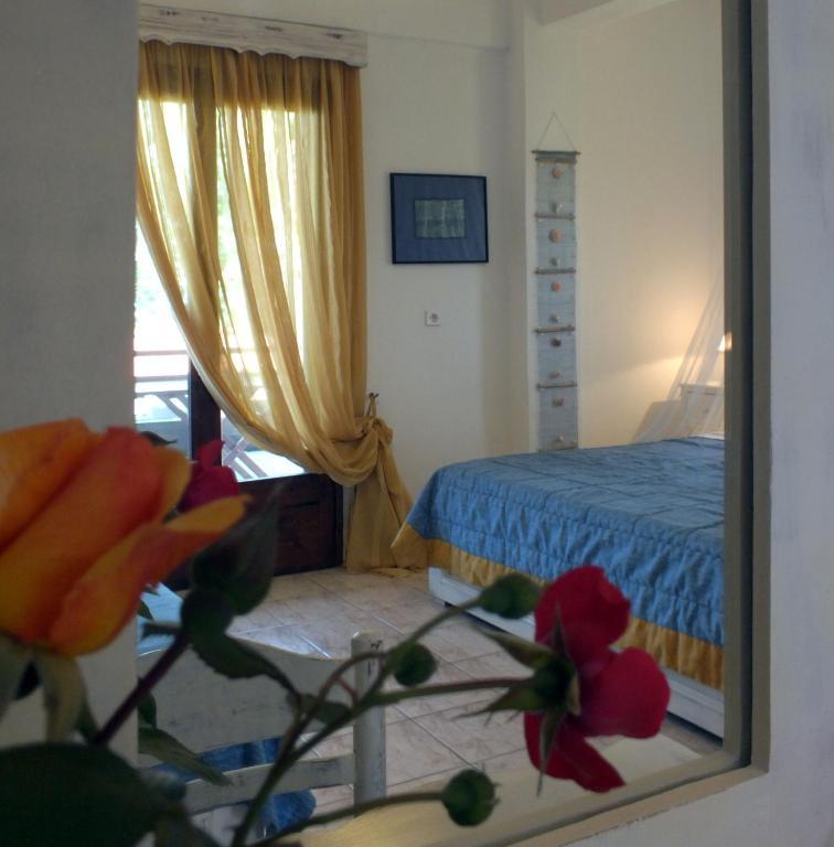 Christaras Apartments Vourvourou Quarto foto